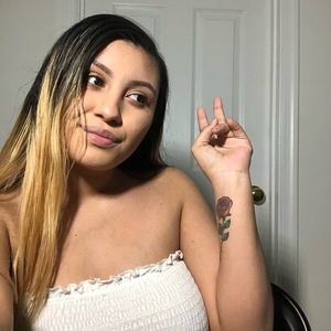 Meet your Posher, Veronica